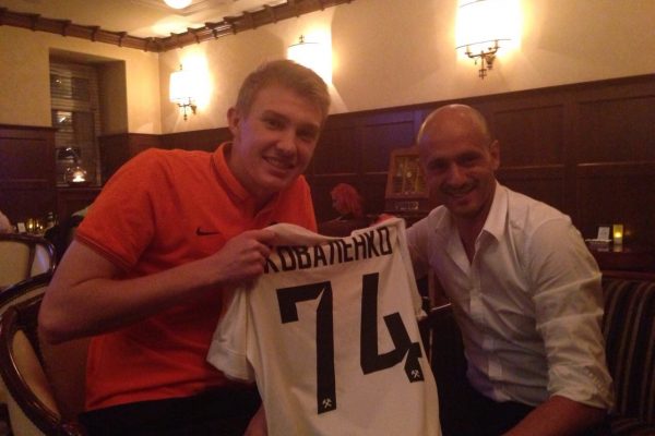 With Victor Kovalenko, receiving his shirt after he succeed entering Shakhtar 1st team